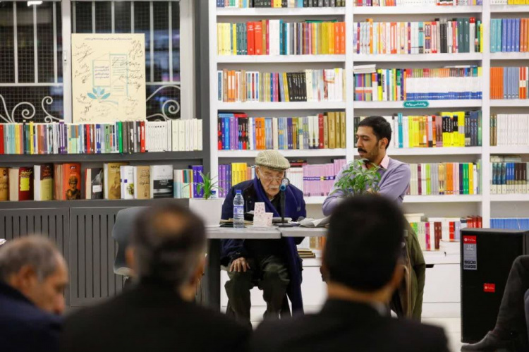 برگزاری پنجمین نشست از سلسله‌ نشست‌های خوانش هویت فرهنگی با موضوع «هویت اصفهان و هویت اصفهانی در دوران معاصر» در جهاددانشگاهی اصفهان